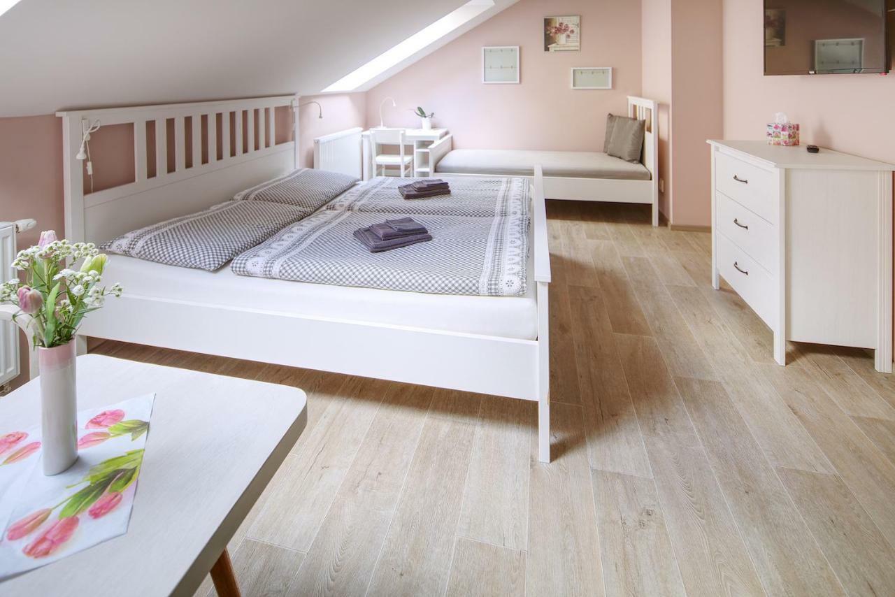 Appartamento Zeleny Statek Bzova Esterno foto