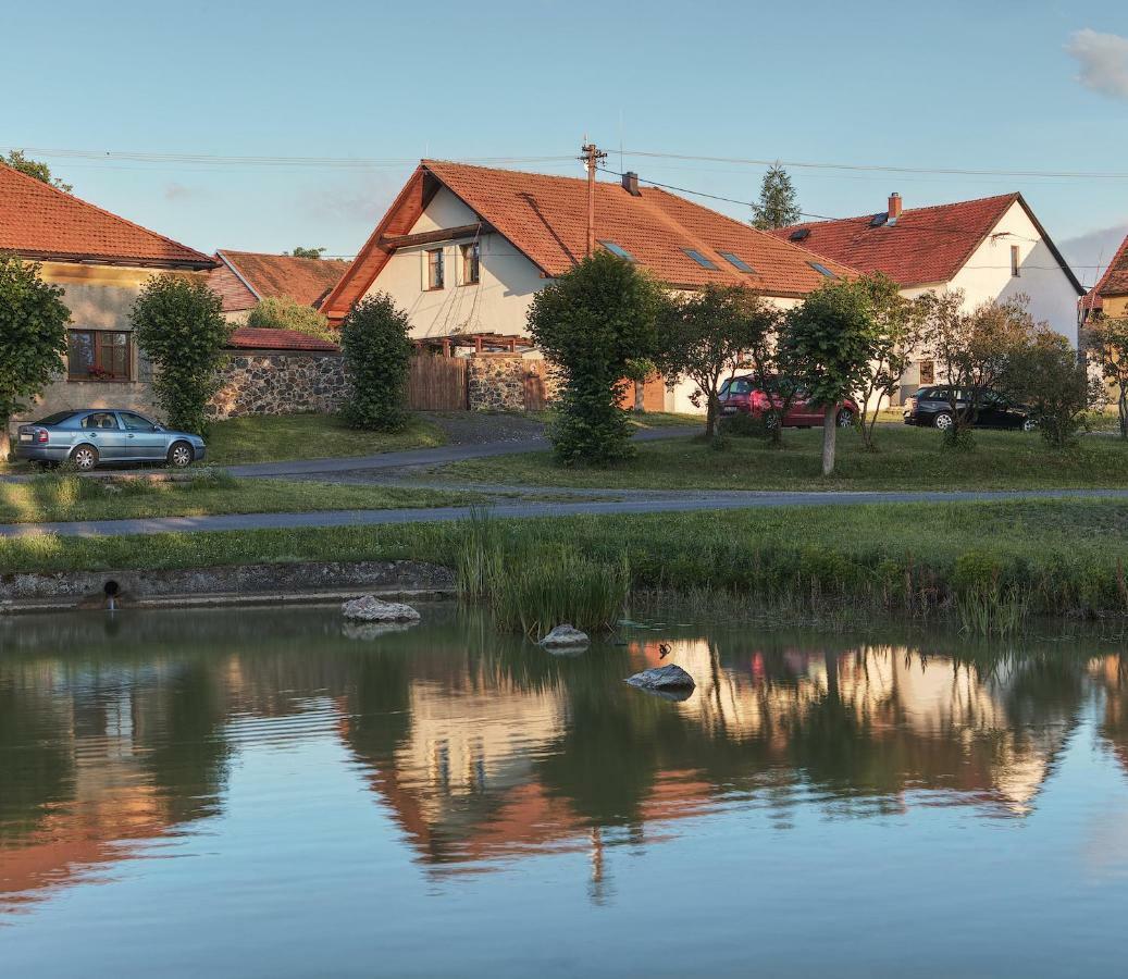 Appartamento Zeleny Statek Bzova Esterno foto